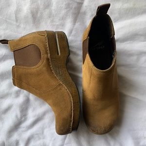 Dansko clog Frankie boots